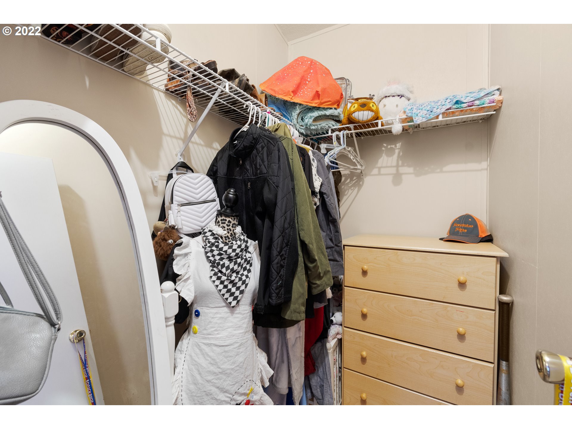 121 Brentwood Road Longview, WA 98632 - Photo 20 of 32 a view of walk in closet with clothes and shoes