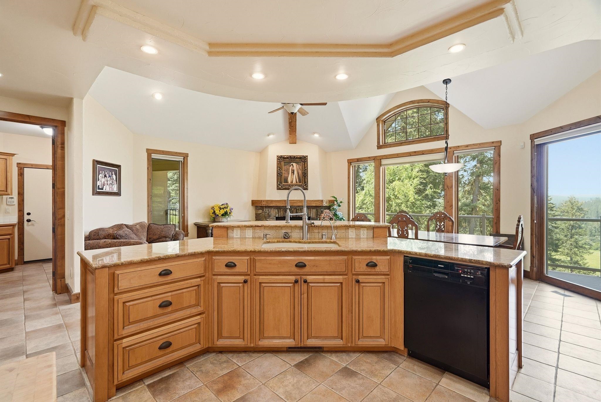405 West Meadow Ridge Lane Spokane, WA 99208 - Photo 12 of 40