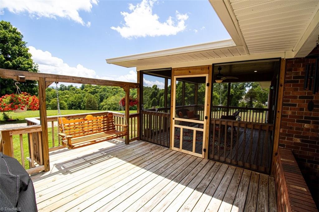 211 Parsons Road Wilkesboro, NC 28697 - Photo 12 of 48