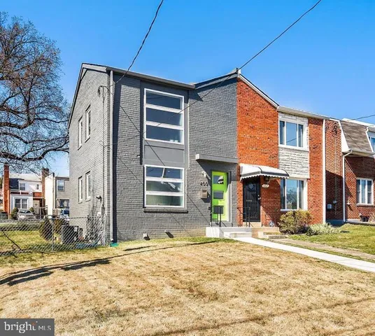 $1,800 | 400 Riggs Road Northeast, Washington, DC 20011