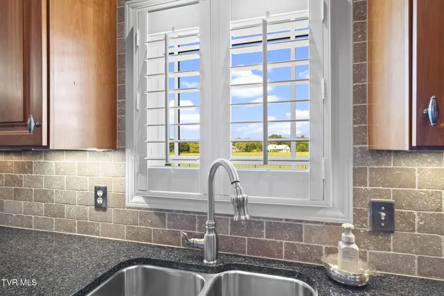 $879,000 | 96 Belle Arden Drive, Greeneville, TN 37745