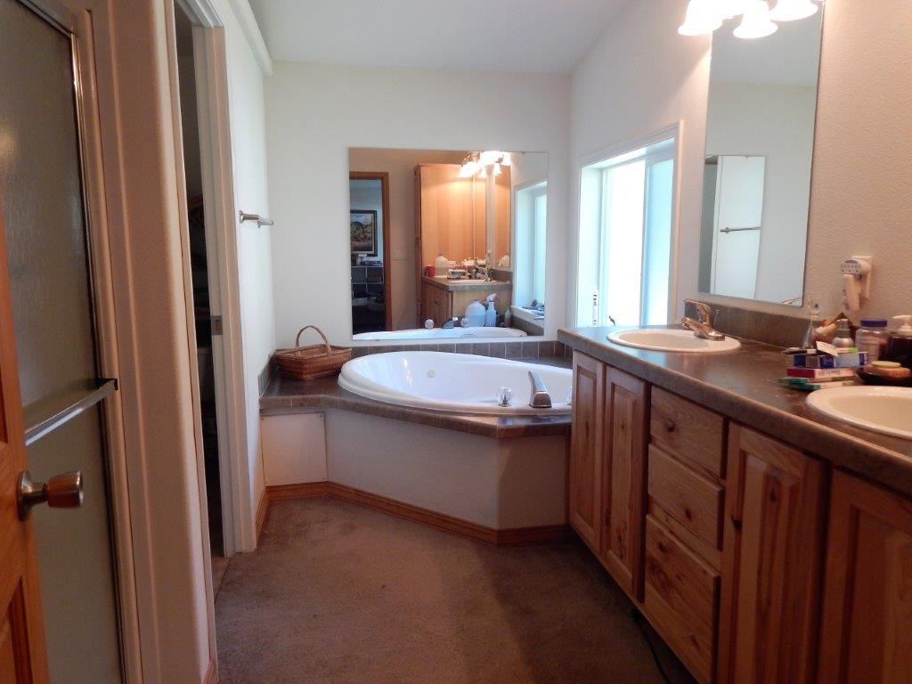 2228 H Marble Valley-Basin Road Addy, WA 99101 - Photo 11 of 18