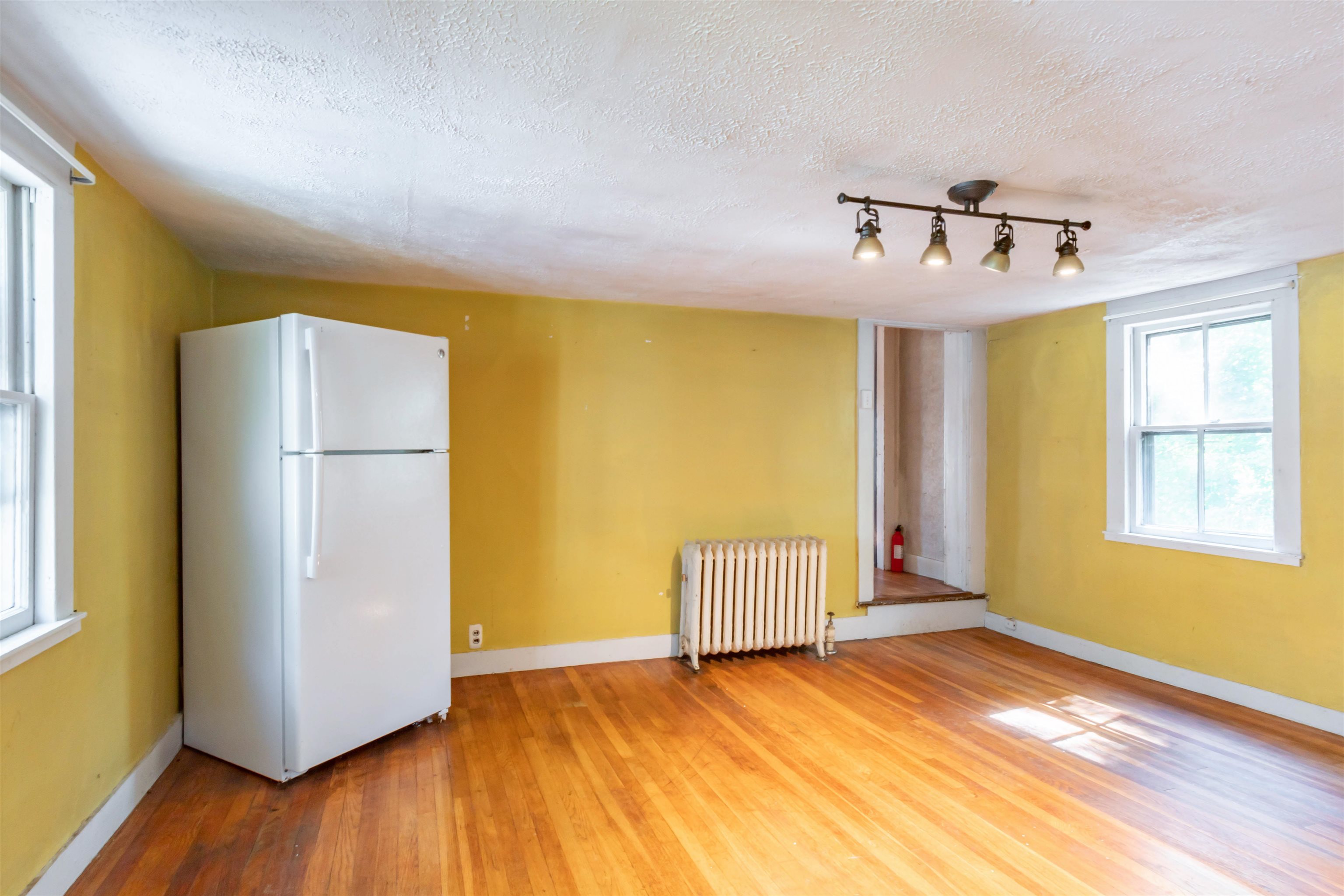 165 Locust Street, Unit B Dover, NH 03820 - Photo 13 of 16