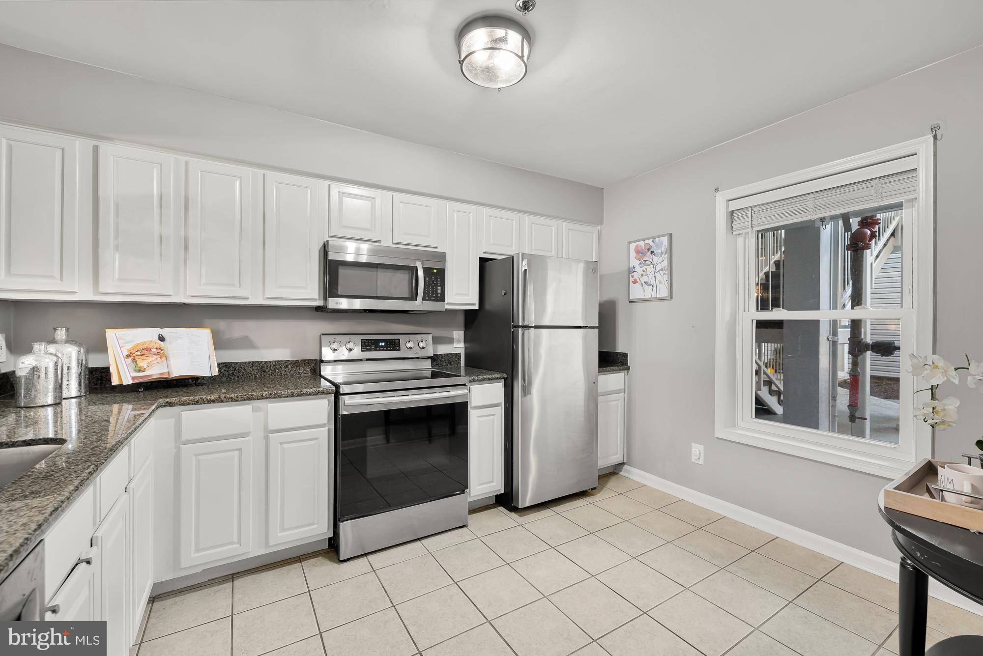 10248 Appalachian Circle, Unit 1B2 Oakton, VA 22124 - Photo 5 of 28