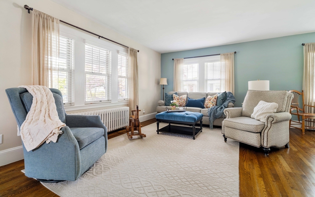 54 Endicott Road Stoneham, MA 02180 - Photo 5 of 30