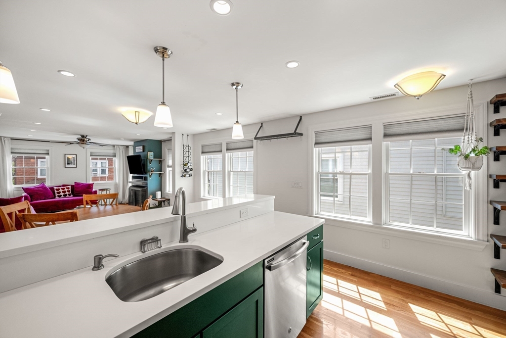 34 Knowlton Street, Unit 2 Somerville, MA 02145 - Photo 2 of 35