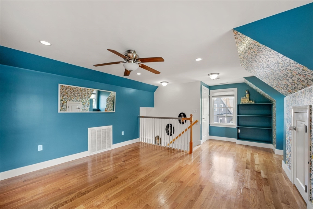 34 Knowlton Street, Unit 2 Somerville, MA 02145 - Photo 21 of 35