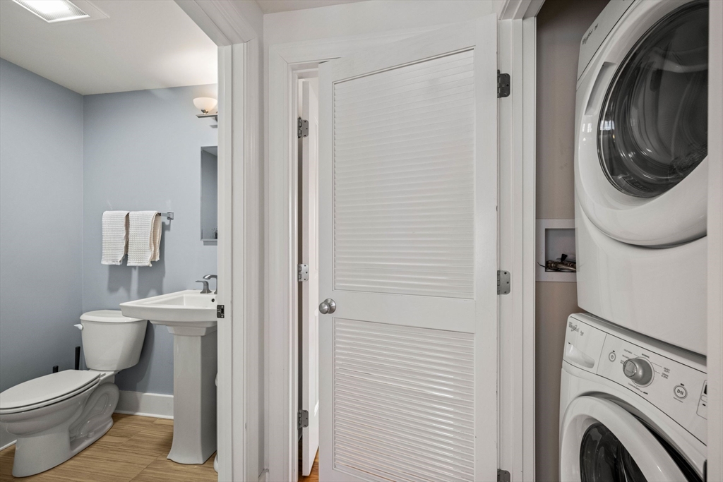 34 Knowlton Street, Unit 2 Somerville, MA 02145 - Photo 10 of 35