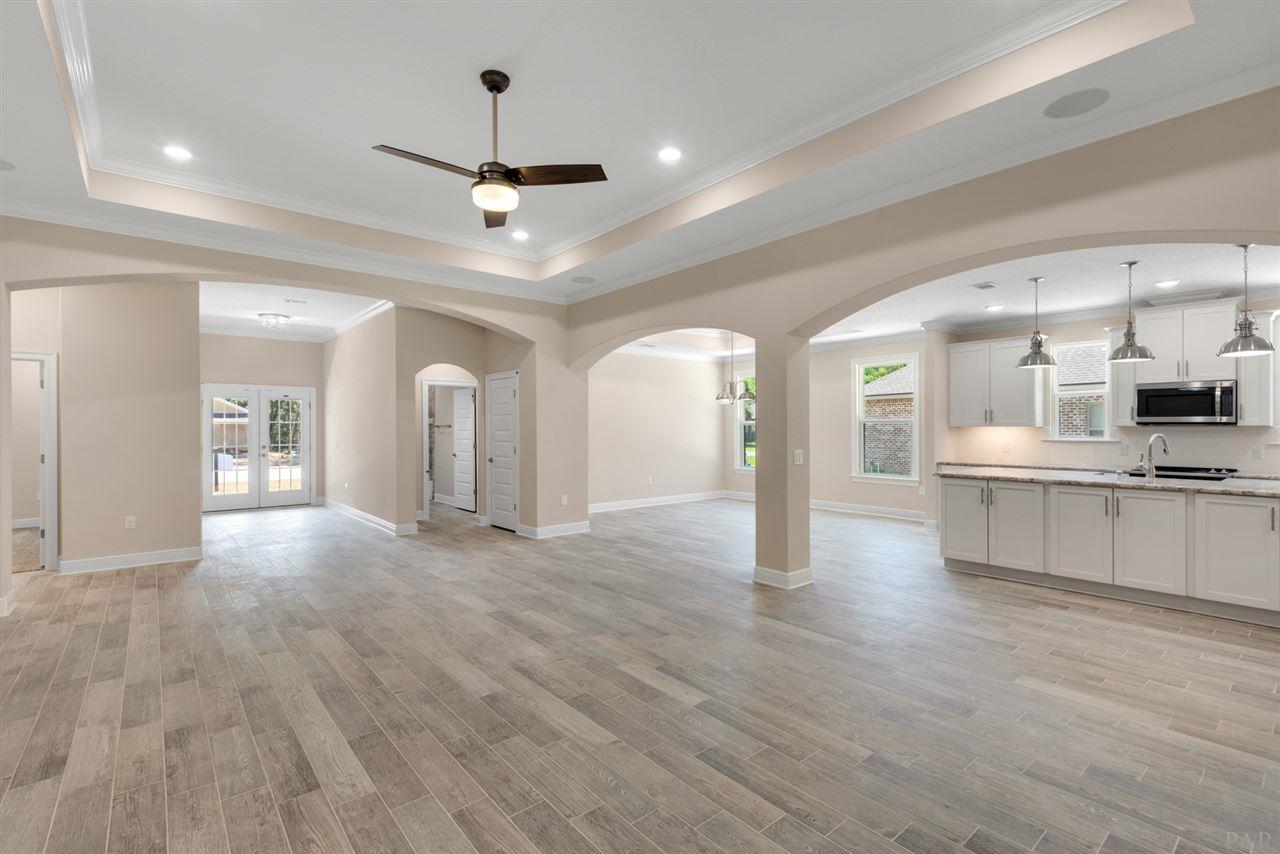 16210 Innerarity Point Road Pensacola, FL 32507 - Photo 9 of 37 Gallery Image 9