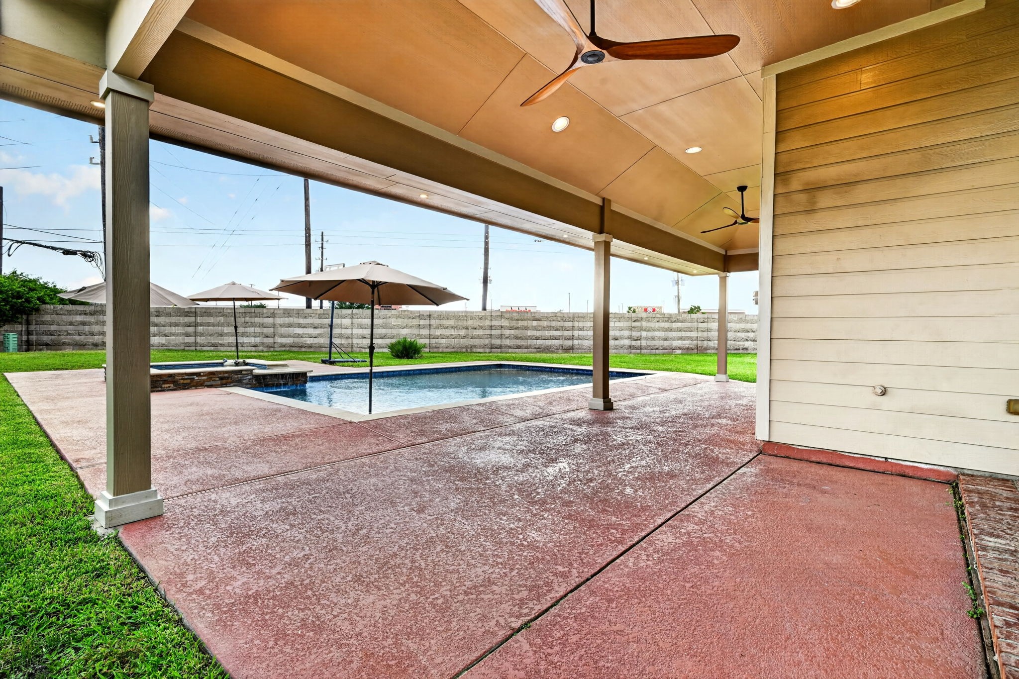 6446 Tea Tree Drive Katy, TX 77494 - Photo 36 of 39 Covered Patio -
Ceiling fans for added comfort.