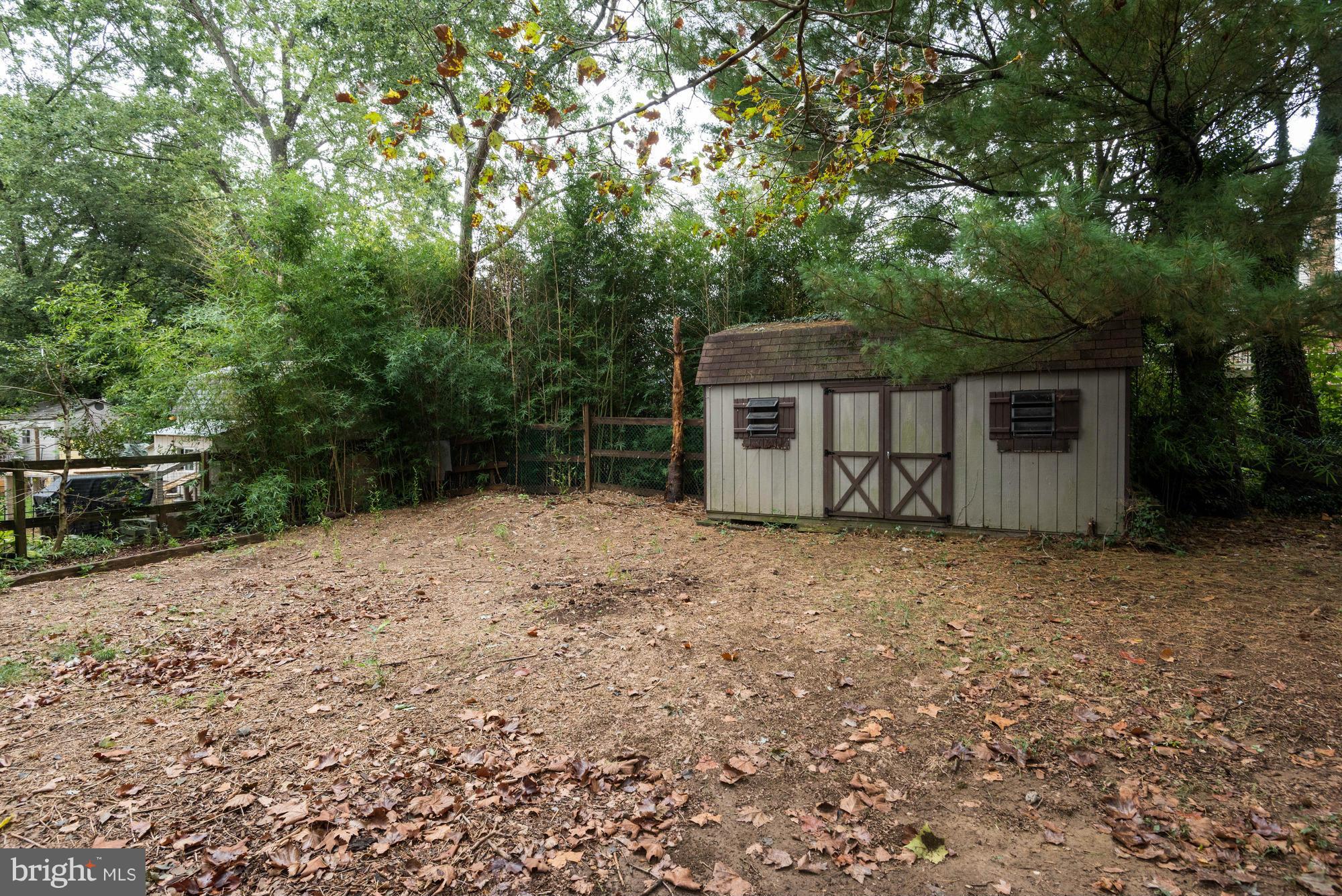 9425 Farewell Road Columbia, MD 21045 - Photo 22 of 22 Fenced Backyard