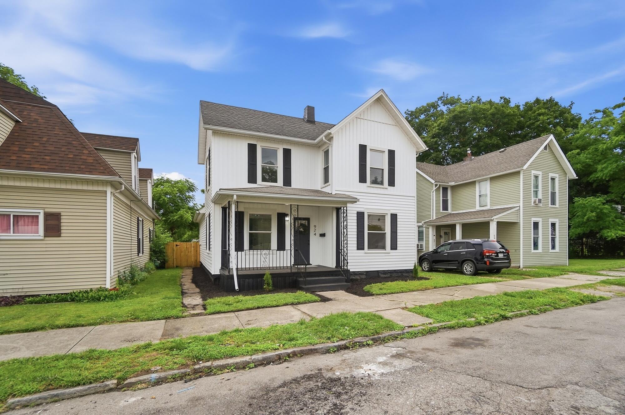 924 Gothic Street Springfield, OH 45503 - Photo 2 of 31
