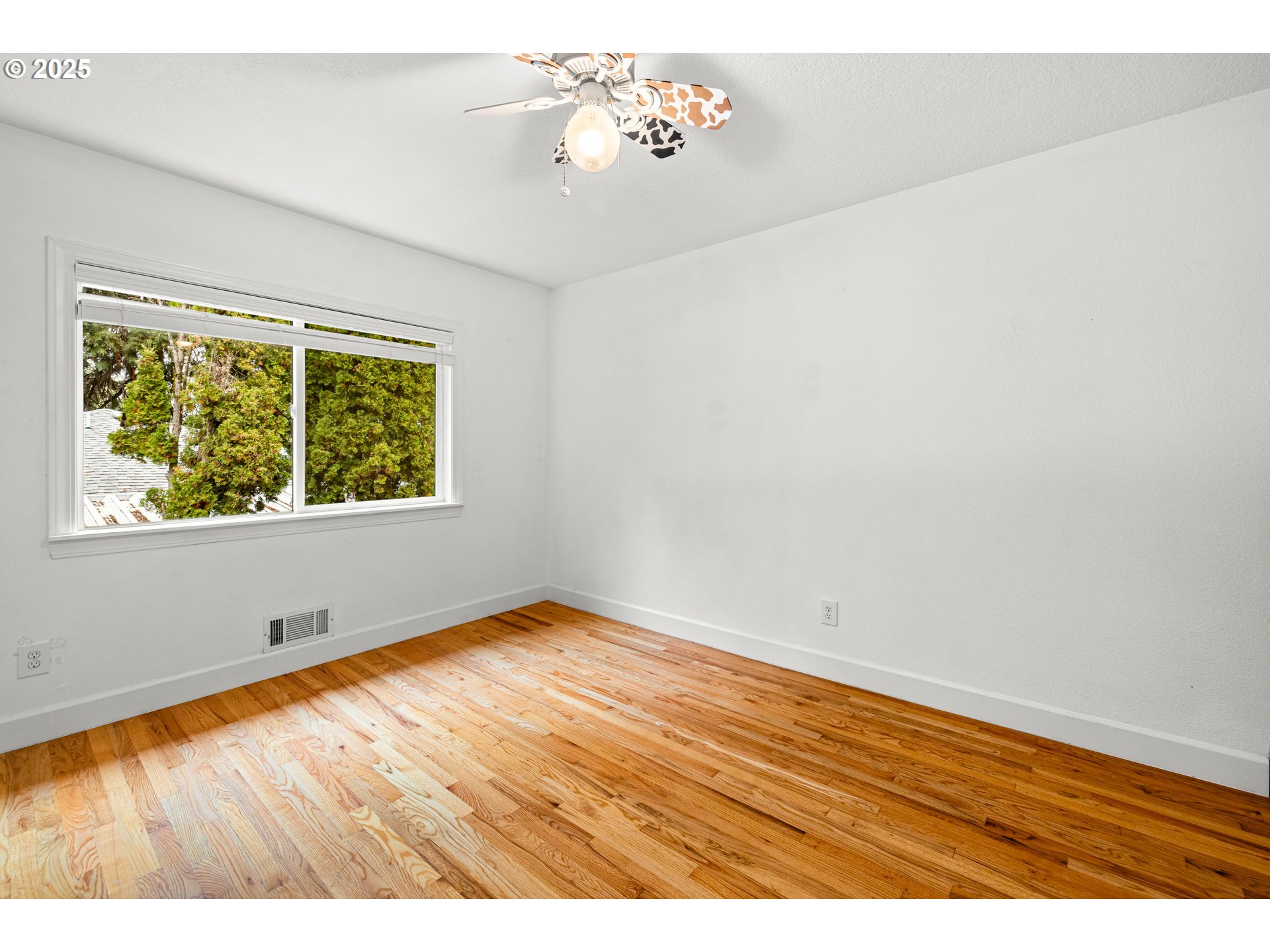 11102 Northeast Beech Street Portland, OR 97220 - Photo 14 of 47 Bedroom