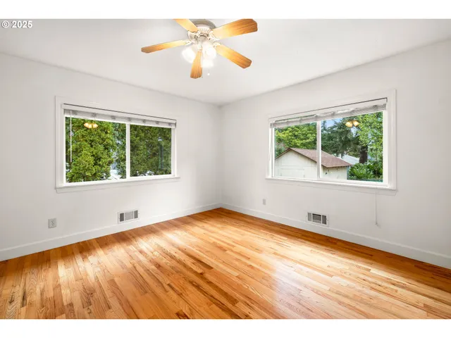 $599,900 | 11102 Northeast Beech Street, Portland, OR 97220