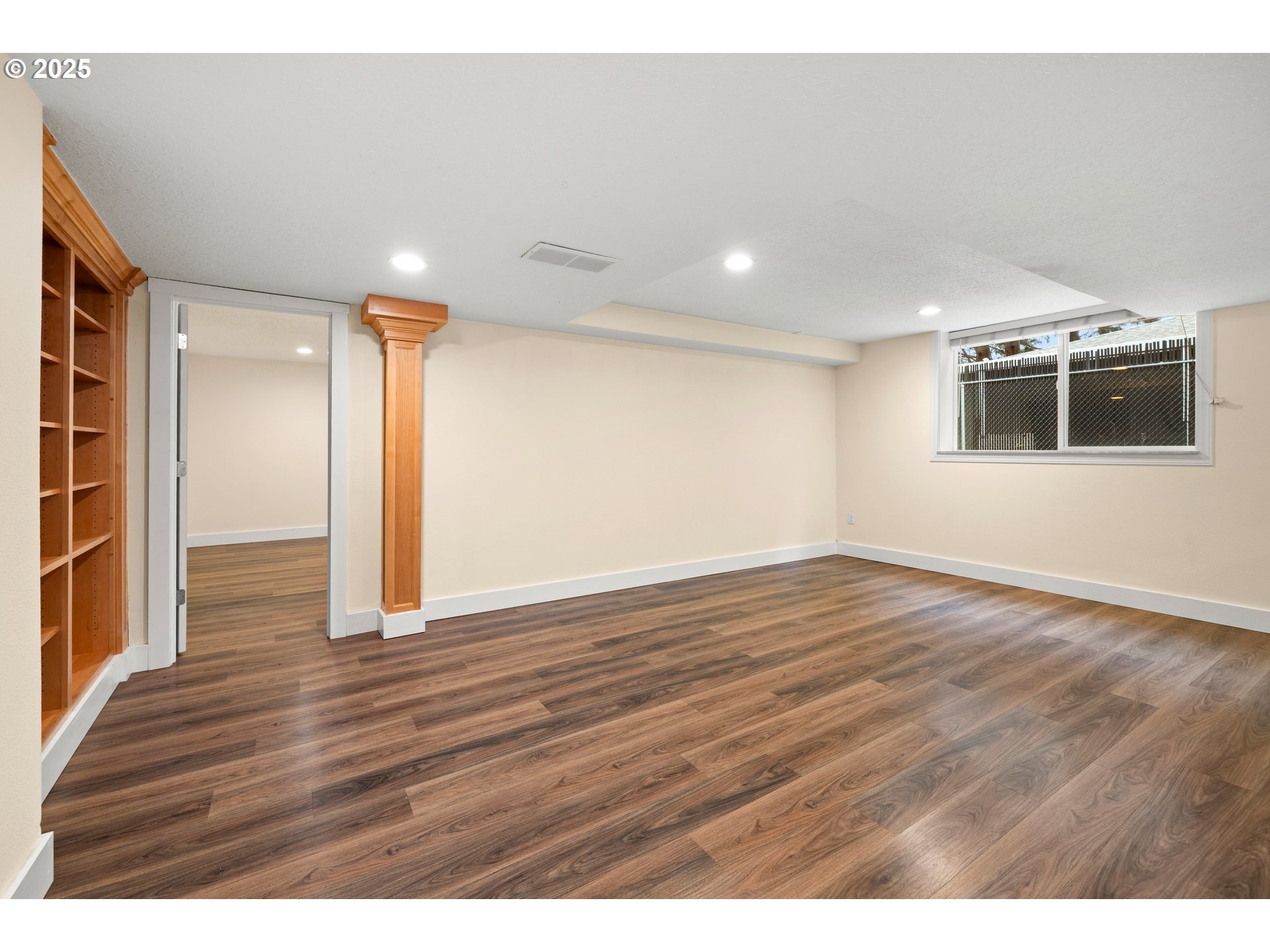 11102 Northeast Beech Street Portland, OR 97220 - Photo 27 of 47 Living Room