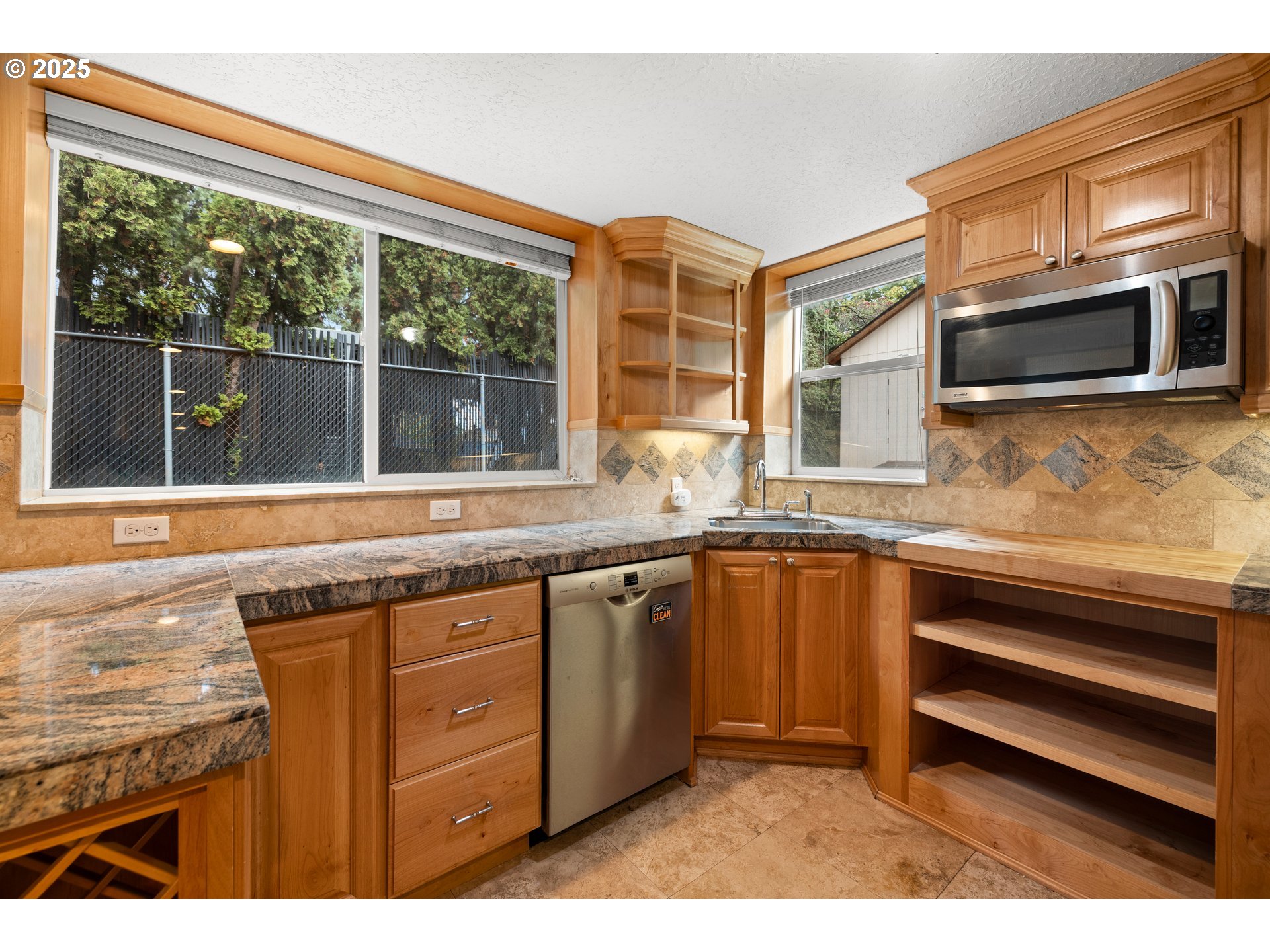 11102 Northeast Beech Street Portland, OR 97220 - Photo 31 of 47 Kitchen