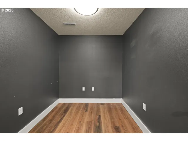 $599,900 | 11102 Northeast Beech Street, Portland, OR 97220