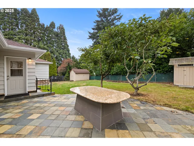 $599,900 | 11102 Northeast Beech Street, Portland, OR 97220