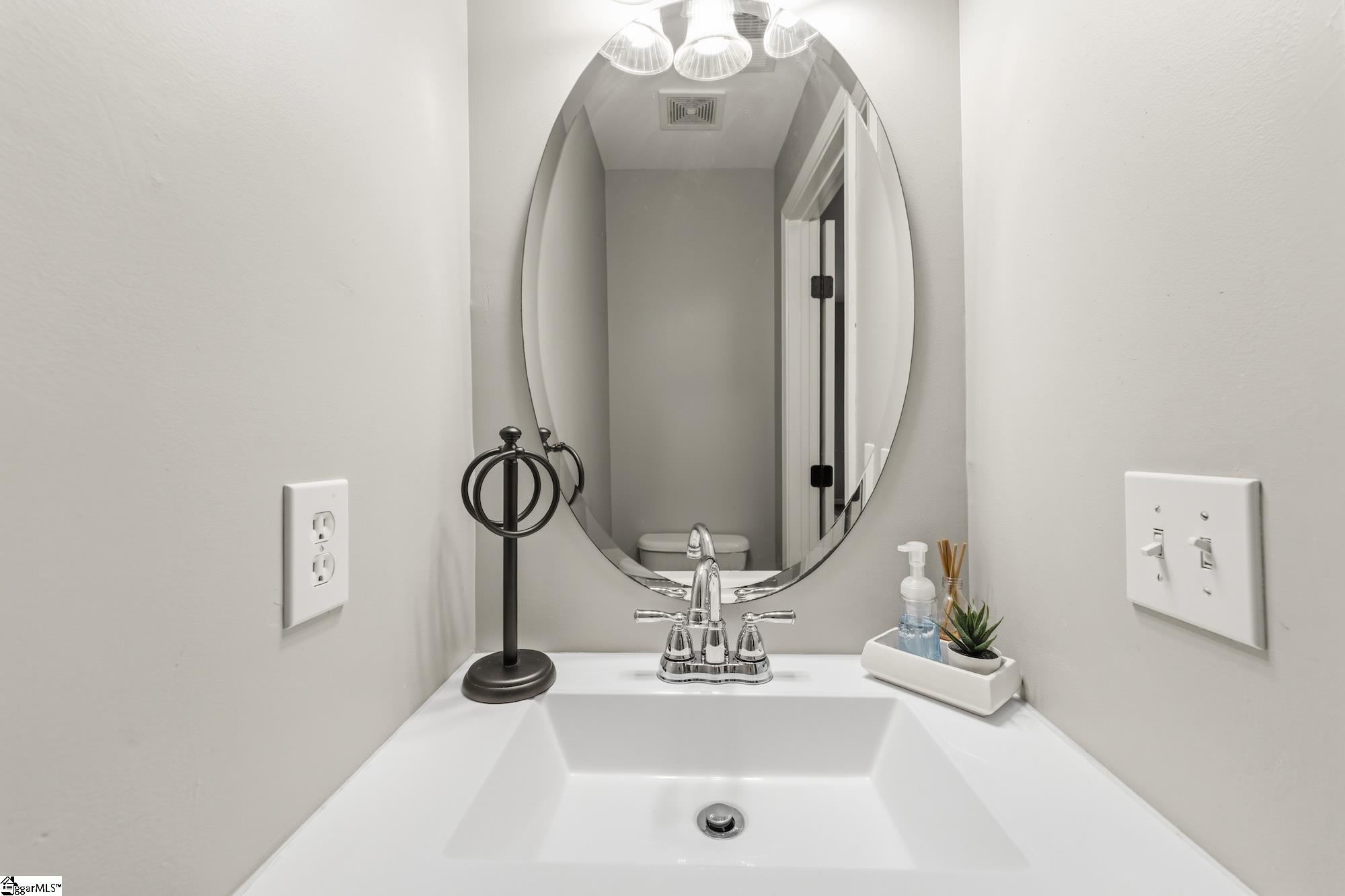 218 Spring Crossing Circle Greer, SC 29650 - Photo 14 of 30 Gallery Image 14