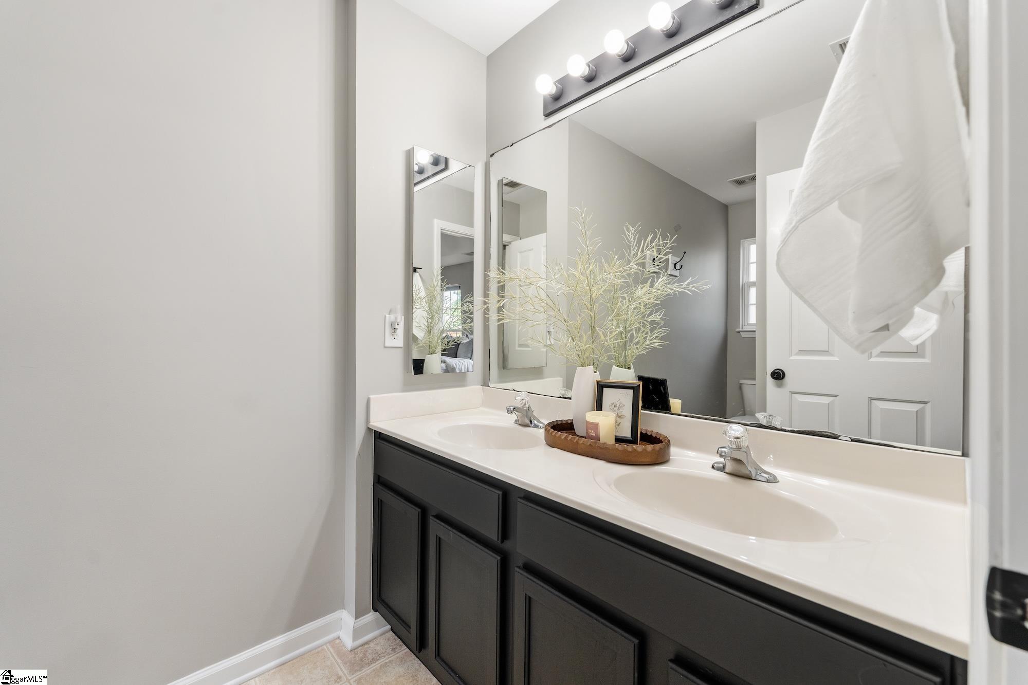 218 Spring Crossing Circle Greer, SC 29650 - Photo 21 of 30 Gallery Image 21