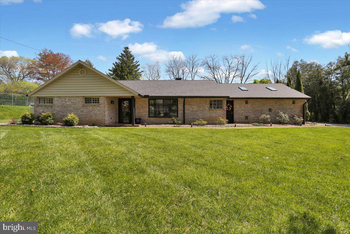 310 South Tulpehocken Road Reading, PA 19601 - Photo 1 of 46