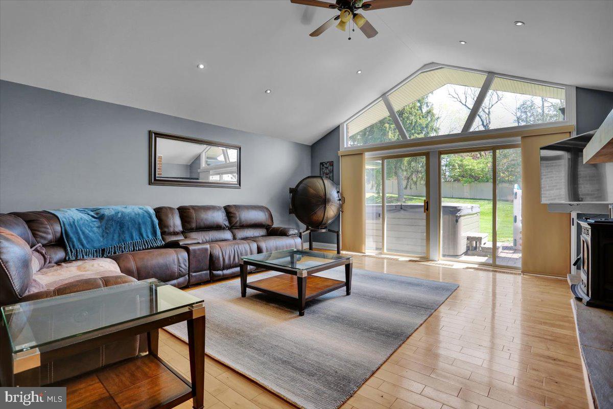 310 South Tulpehocken Road Reading, PA 19601 - Photo 24 of 46