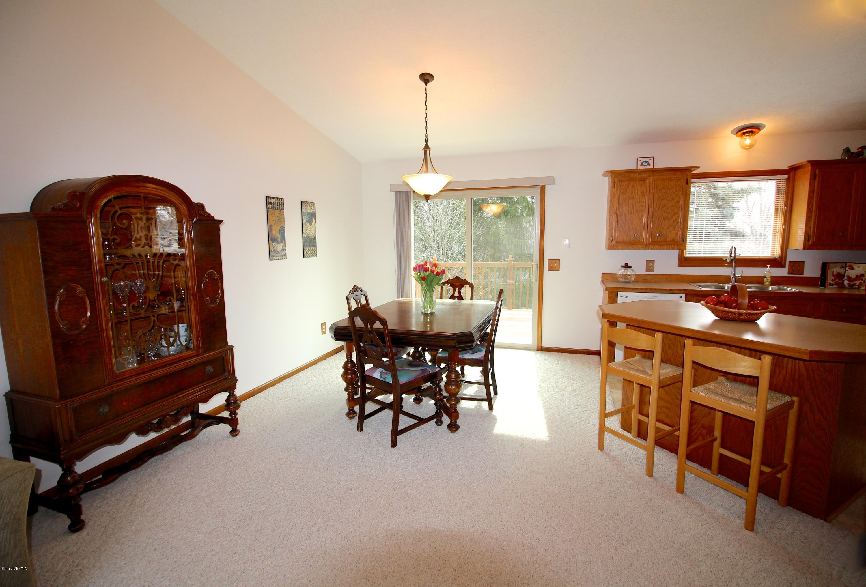 2158 Tyler Street Jenison, MI 49428 - Photo 8 of 28 IMG_5818
