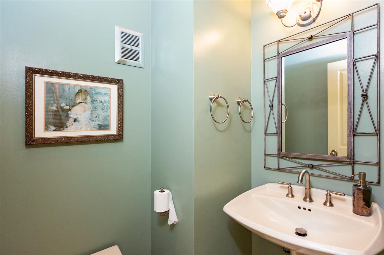 33 Uaoa Loop Haiku, HI 96708 - Photo 16 of 30 Powder Room