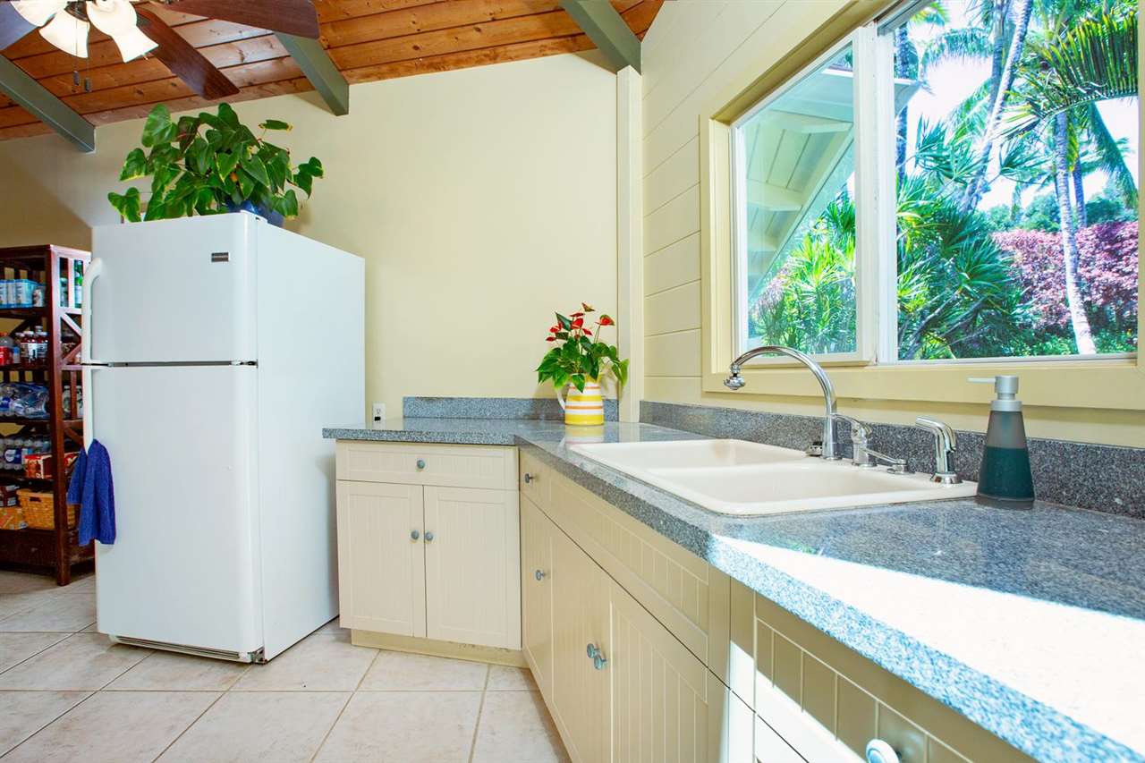 33 Uaoa Loop Haiku, HI 96708 - Photo 19 of 30 Second Kitchen