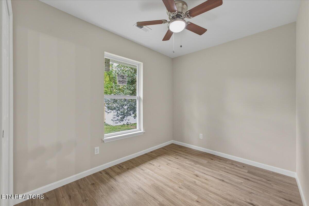 409 Baumgartner Road Harriman, TN 37748 - Photo 18 of 23 18-Bedroom 3