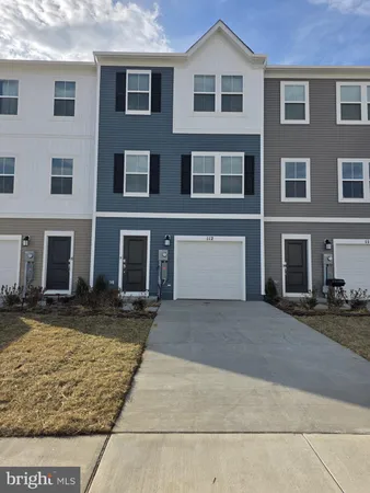 $1,900 | 112 Kinkade Court, Martinsburg, WV 25403