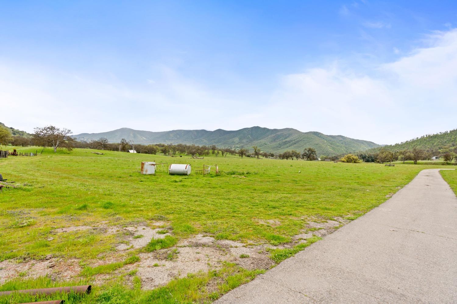 53660 Drive 152 Orosi, CA 93647 - Photo 25 of 48 a view of a lake with a city