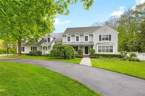 $3,450,000 | 6 Round House Court, Bedford, NY 10506