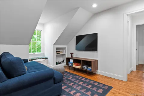 $3,450,000 | 6 Round House Court, Bedford, NY 10506