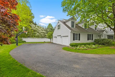 $3,450,000 | 6 Round House Court, Bedford, NY 10506