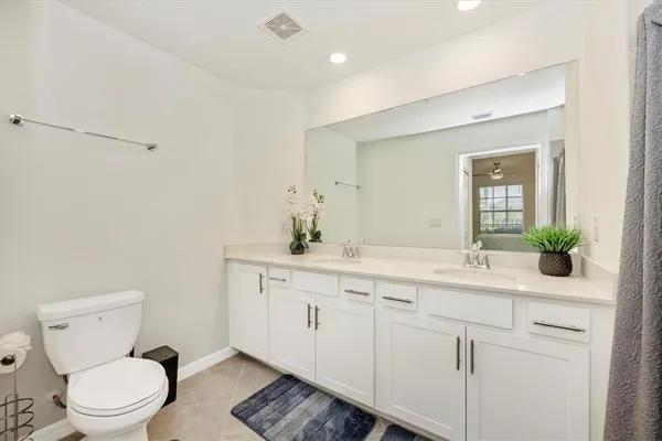 $3,000 | 12550 Galapagos Street, Unit 104, Venice, FL 34293