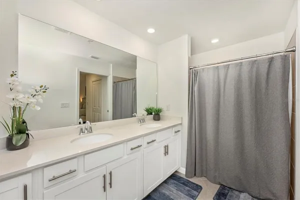 $3,000 | 12550 Galapagos Street, Unit 104, Venice, FL 34293
