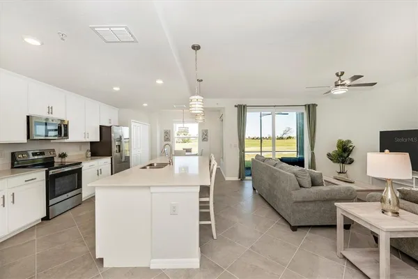 $3,000 | 12550 Galapagos Street, Unit 104, Venice, FL 34293