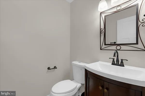 $774,900 | 12 Fairway Island, Grasonville, MD 21638