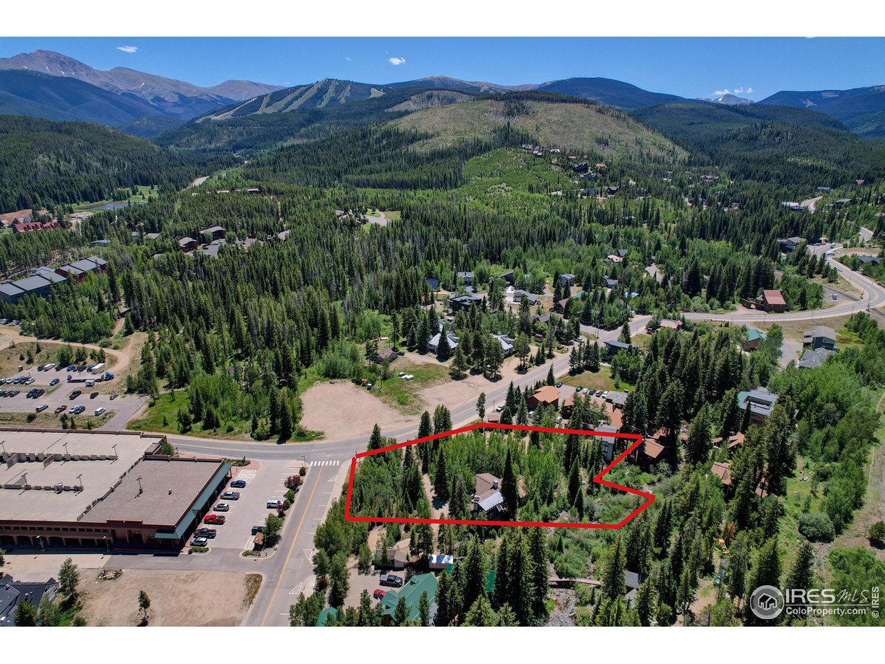185 Vasquez Road, Unit C4 Winter Park, CO 80482 - Photo 19 of 23 a view of a city with mountain