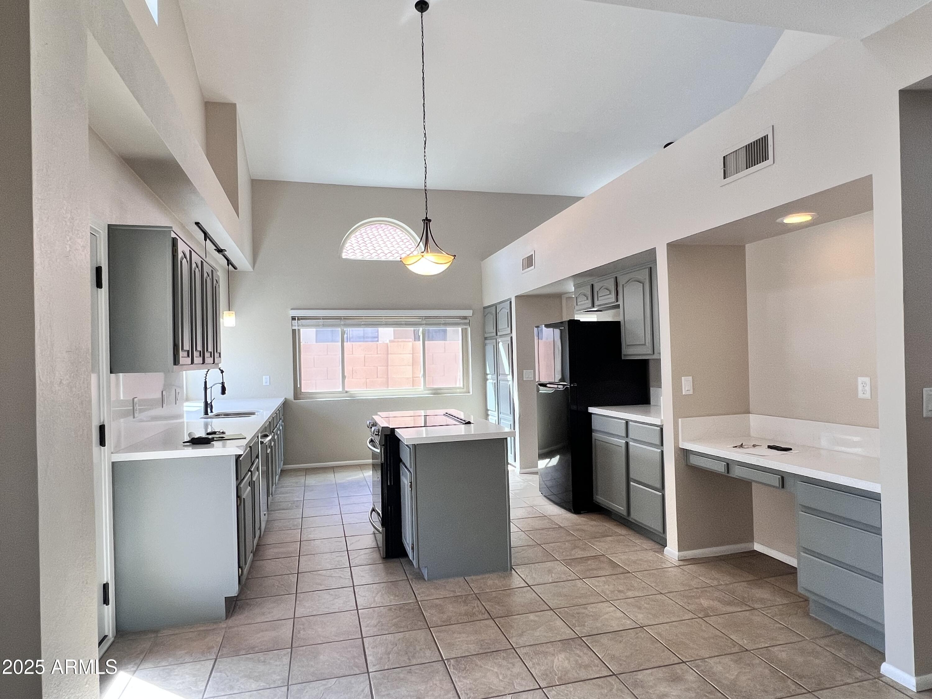 3901 East Night Hawk Way Phoenix, AZ 85048 - Photo 9 of 29 IMG_1176