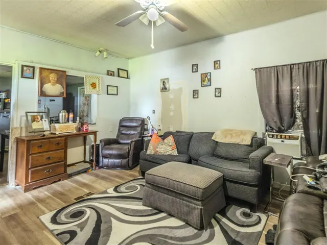 $395,000 | 2352 Salmon Street, Lake Charles, LA 70605