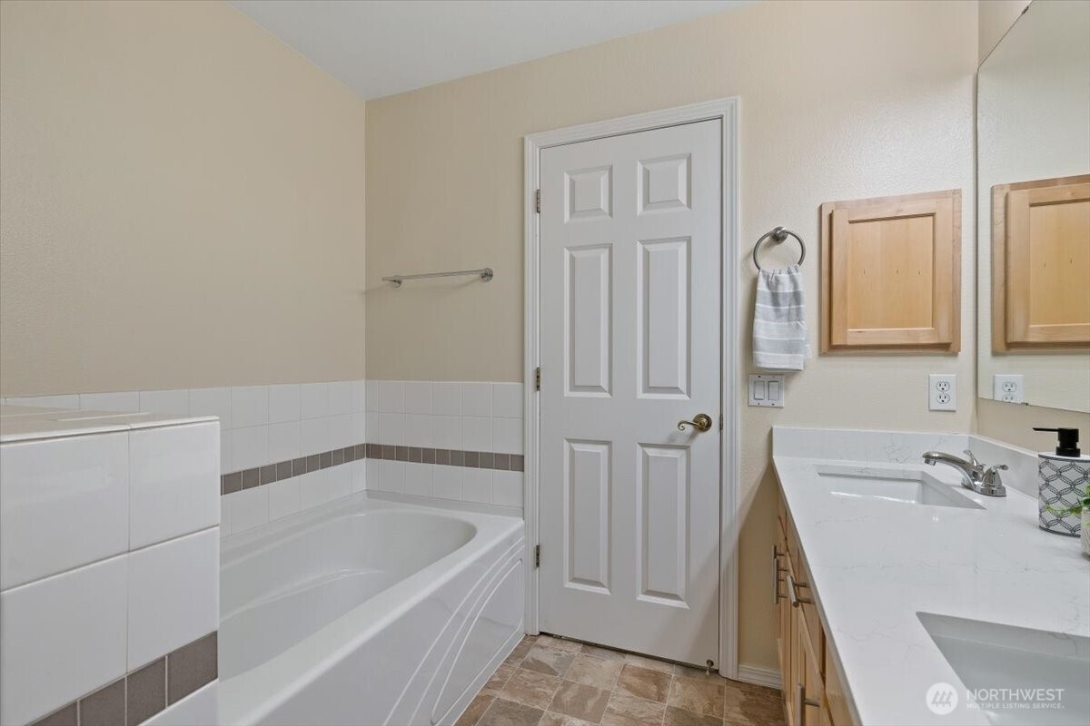 2201 192nd Street Southeast, Unit B2 Bothell, WA 98012 - Photo 11 of 30