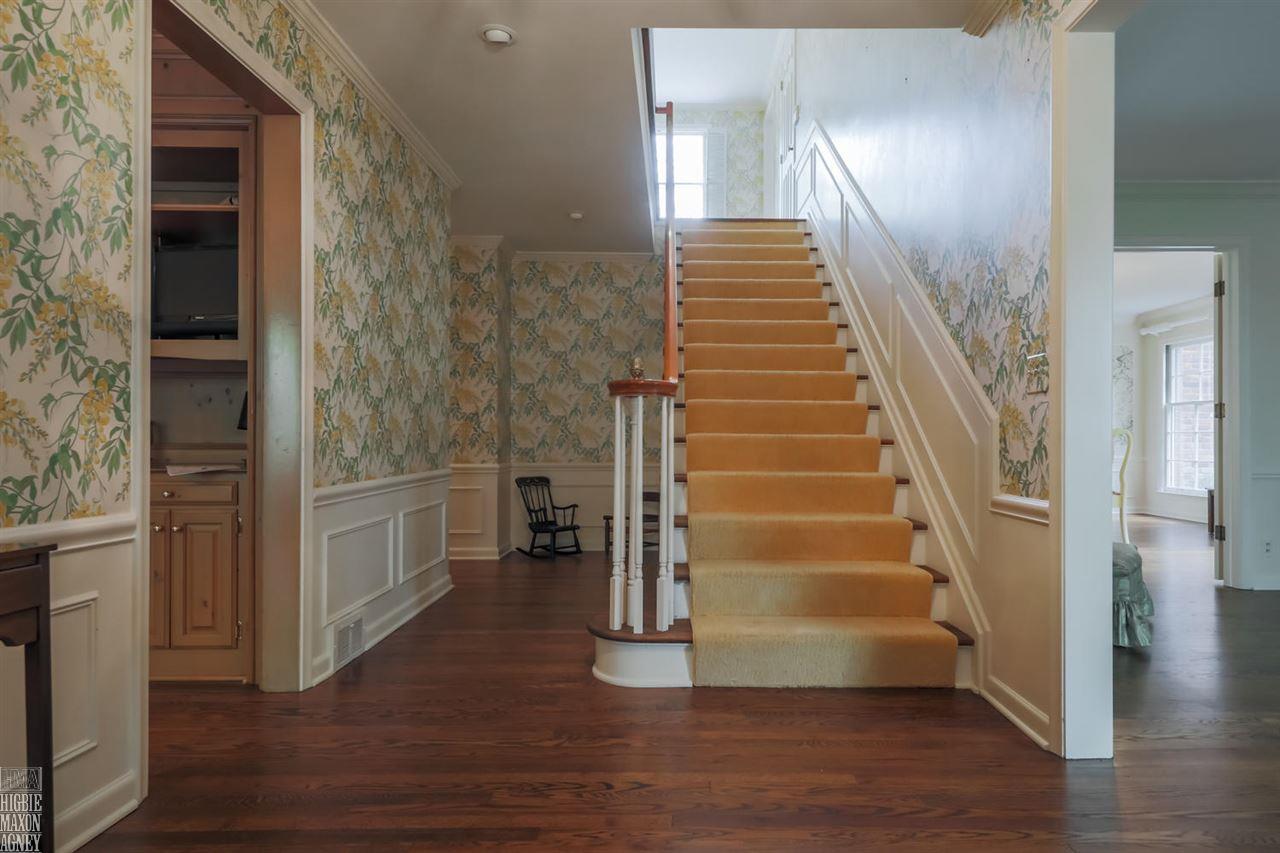 60 North Deeplands Road Grosse Pointe, MI 48236 - Photo 3 of 36 31380961-2.JPG