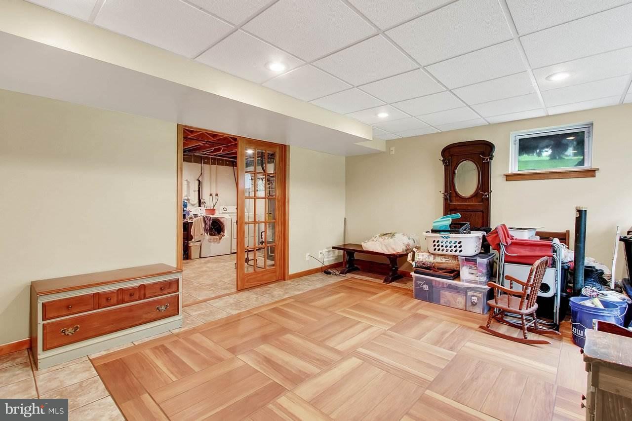 729 Academy Road York, PA 17406 - Photo 17 of 25 Gallery Image 17