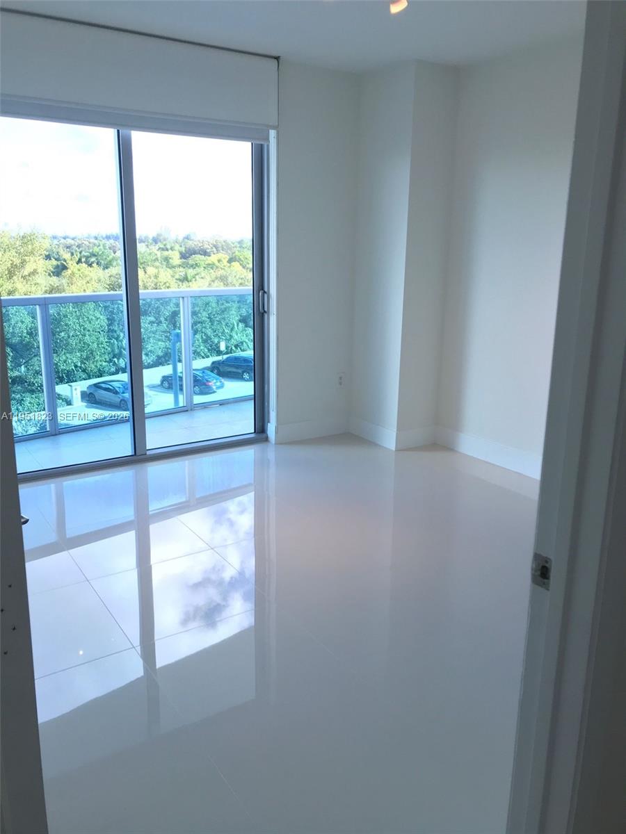 2641 North Flamingo Road, Unit 705N Sunrise, FL 33323 - Photo 12 of 17