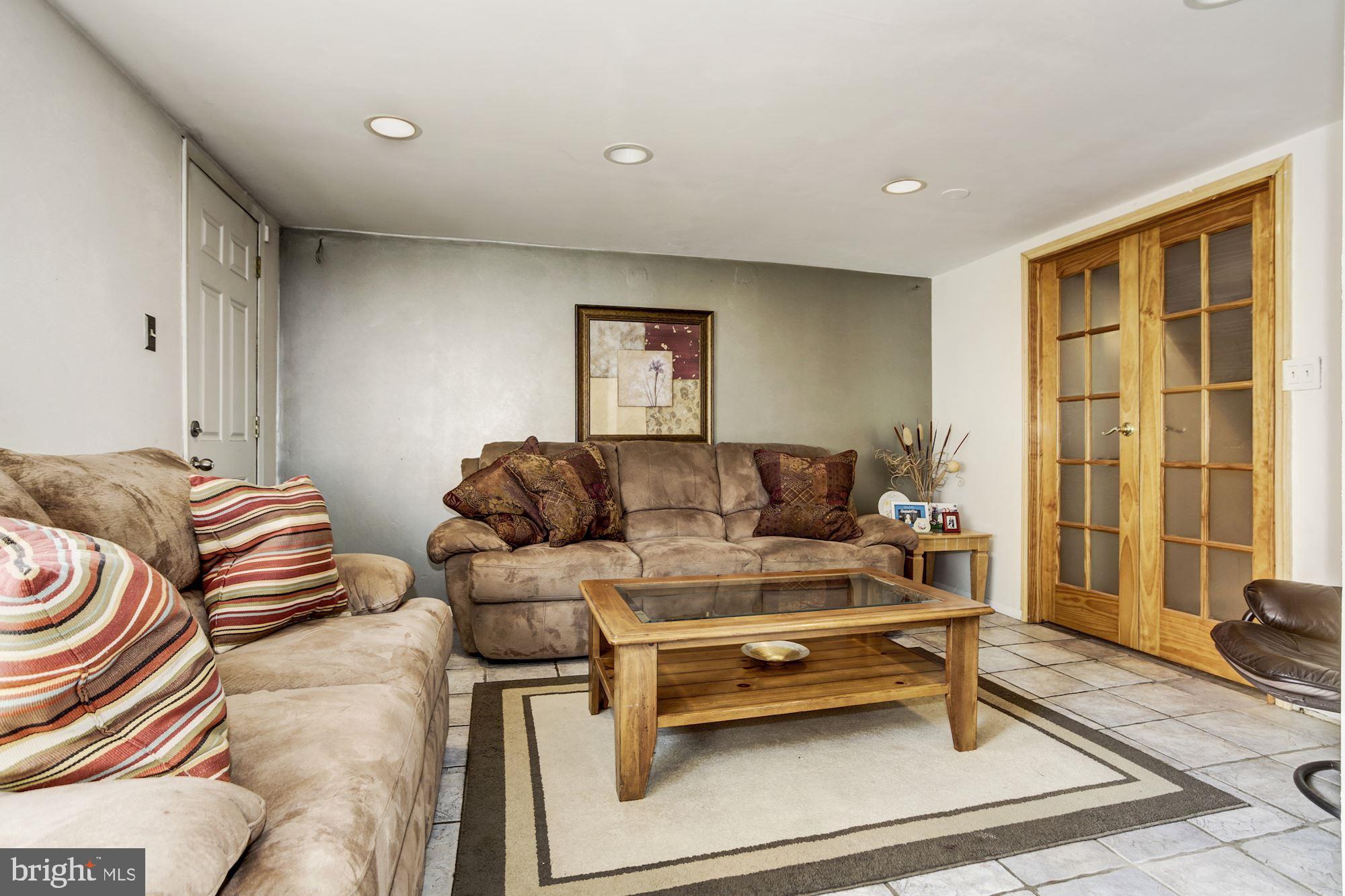 3154 Derry Road Philadelphia, PA 19154 - Photo 21 of 28 Gallery Image 21