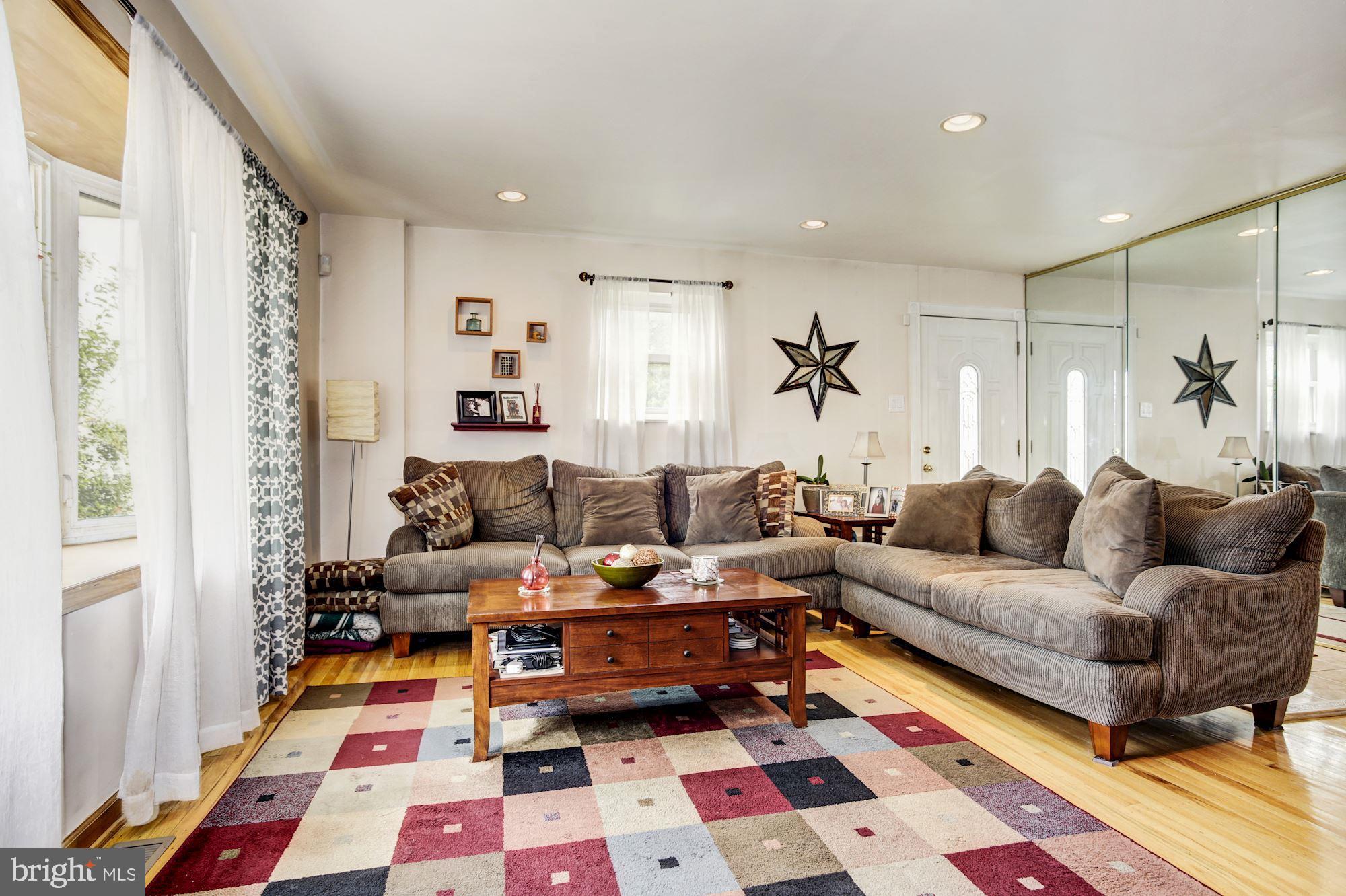 3154 Derry Road Philadelphia, PA 19154 - Photo 8 of 28 Gallery Image 8
