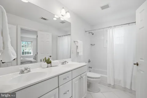 $1,389,900 | 509 West Montgomery Avenue, Rockville, MD 20850