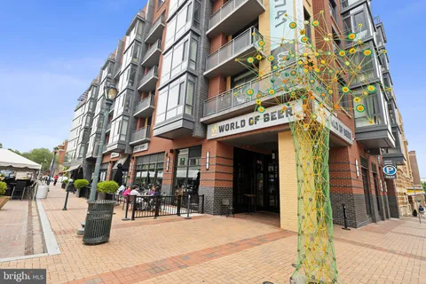 $1,389,900 | 509 West Montgomery Avenue, Rockville, MD 20850